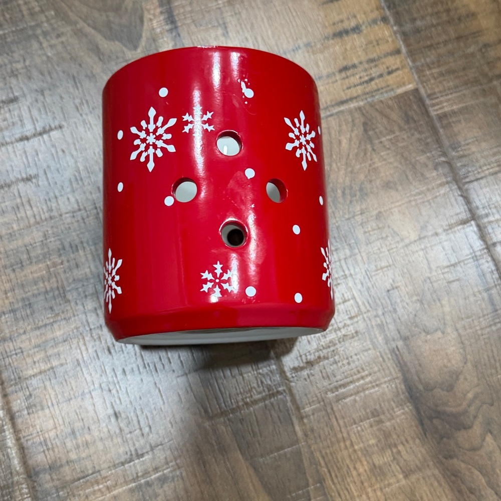 Red Snowflake Candle Holder - Picture 3 of 5